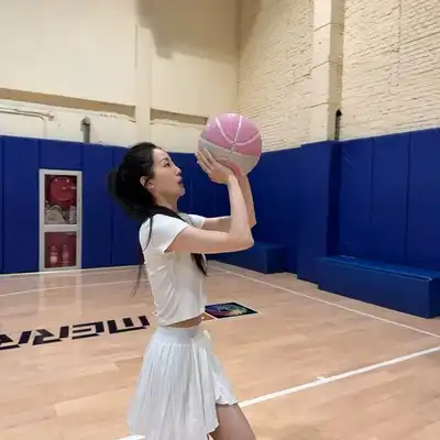 罗浩玲